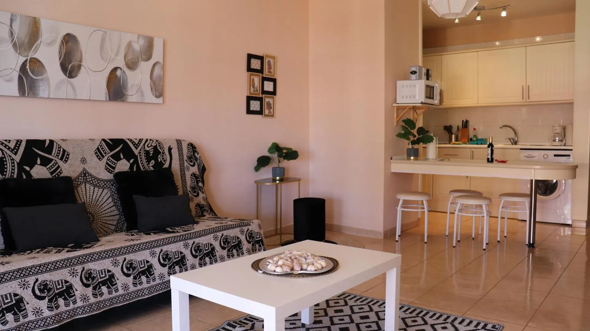 Estupendo Apartamento Puerto de Santiago  Spain